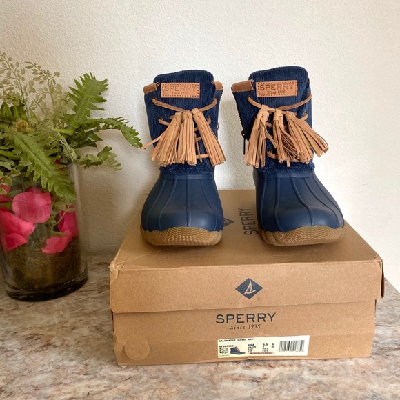 Sperry Women’s Saltwater Tassel Duck Boots - Picture 2 of 6